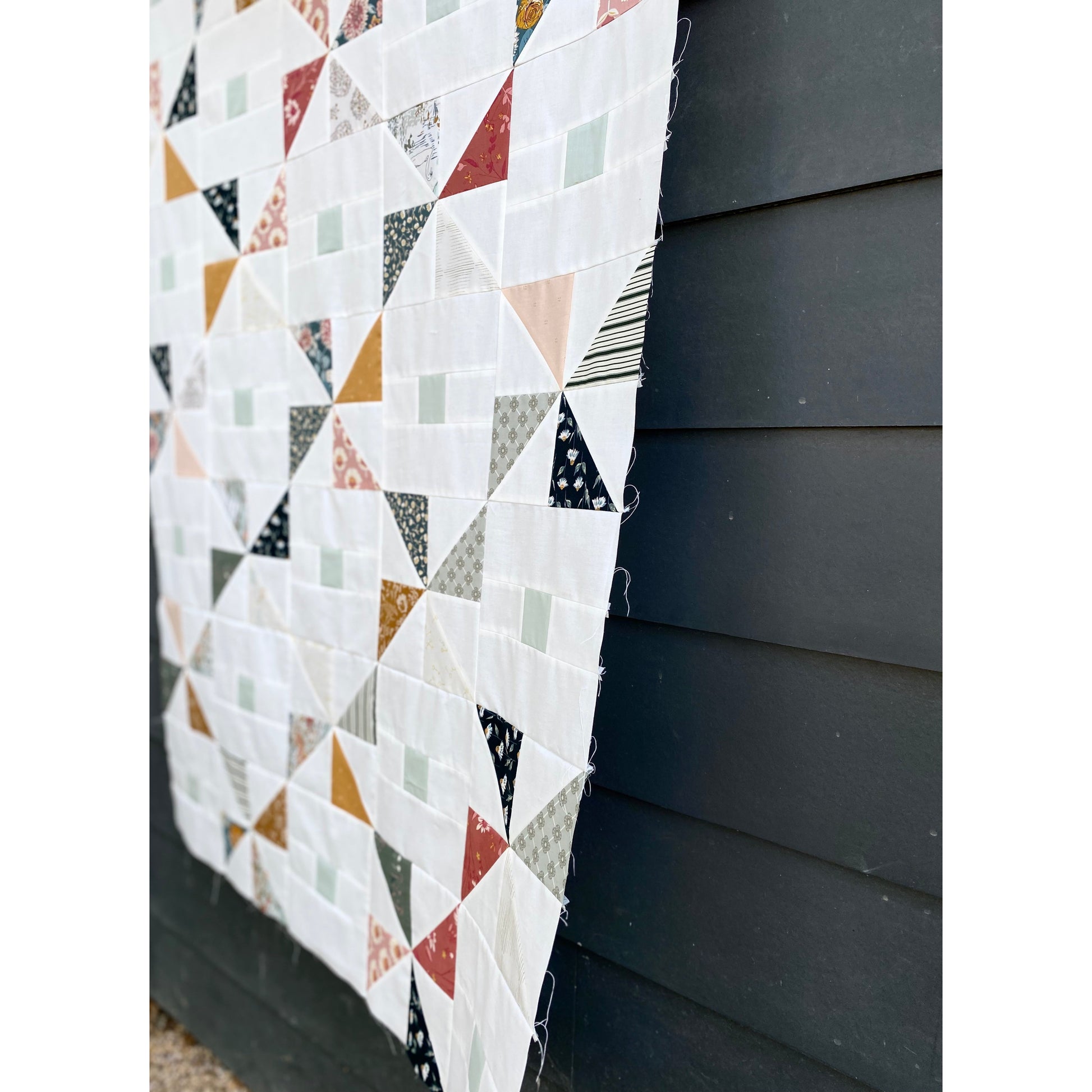 Skill Builder Pinwheel Pattern – Blooming Poppies Modern Quilts